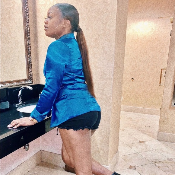 Meet your Posher, Mya - Picture 1 of 1